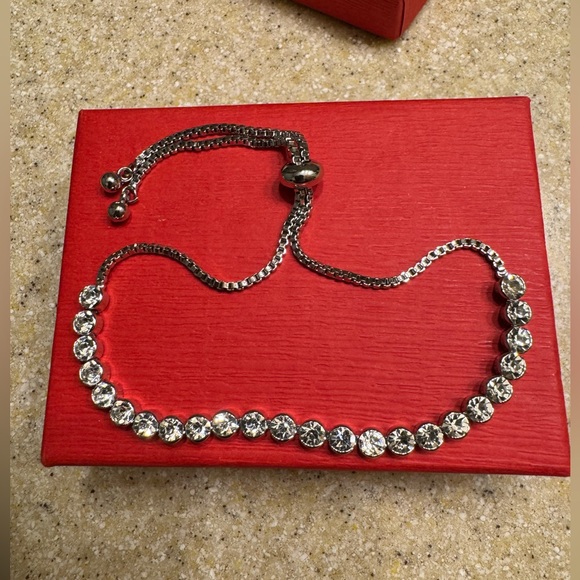 Adjustable Silver Rhinestone Bracelet - Picture 4 of 6